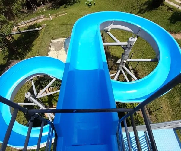 Área de Piscina e Lazer